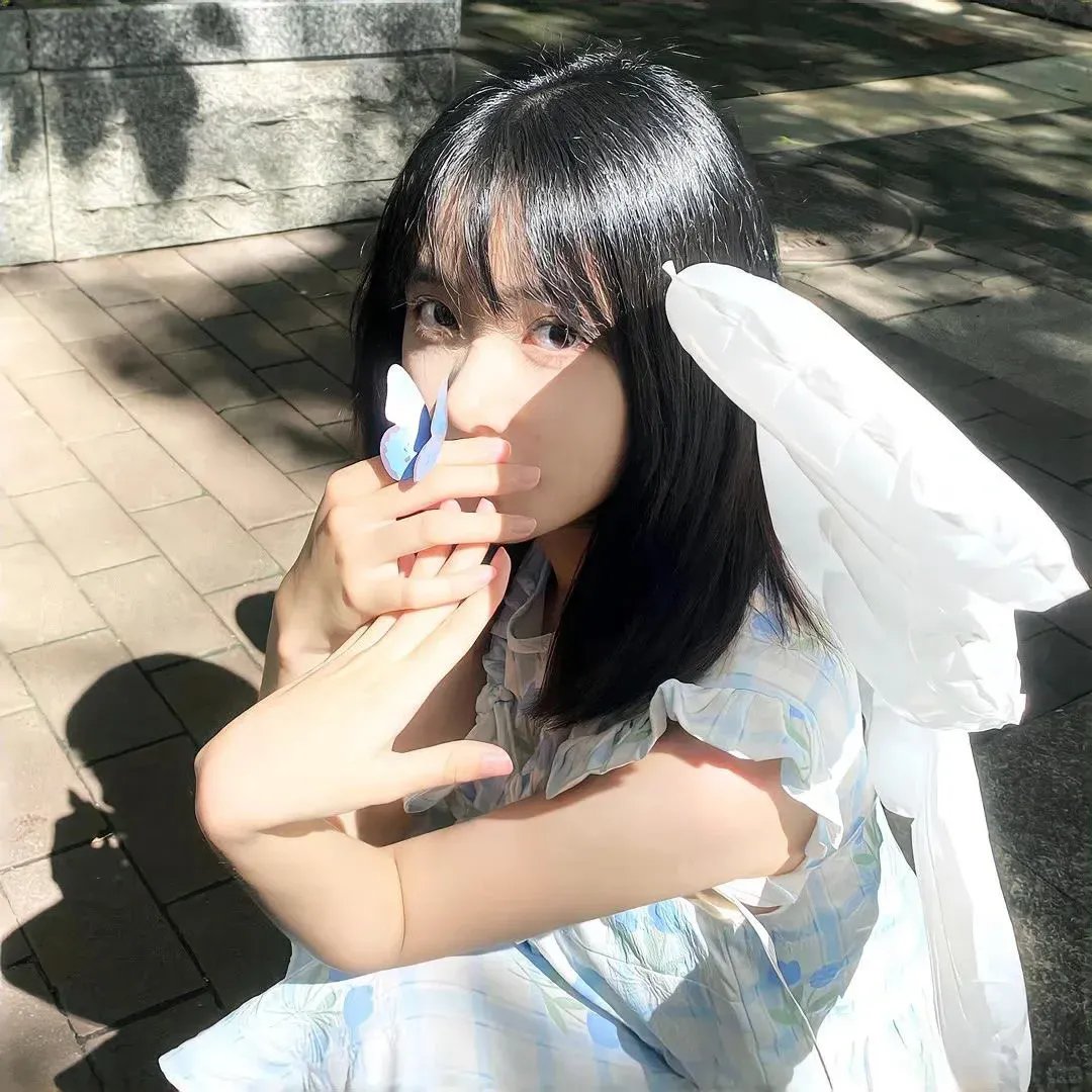 与君初相识